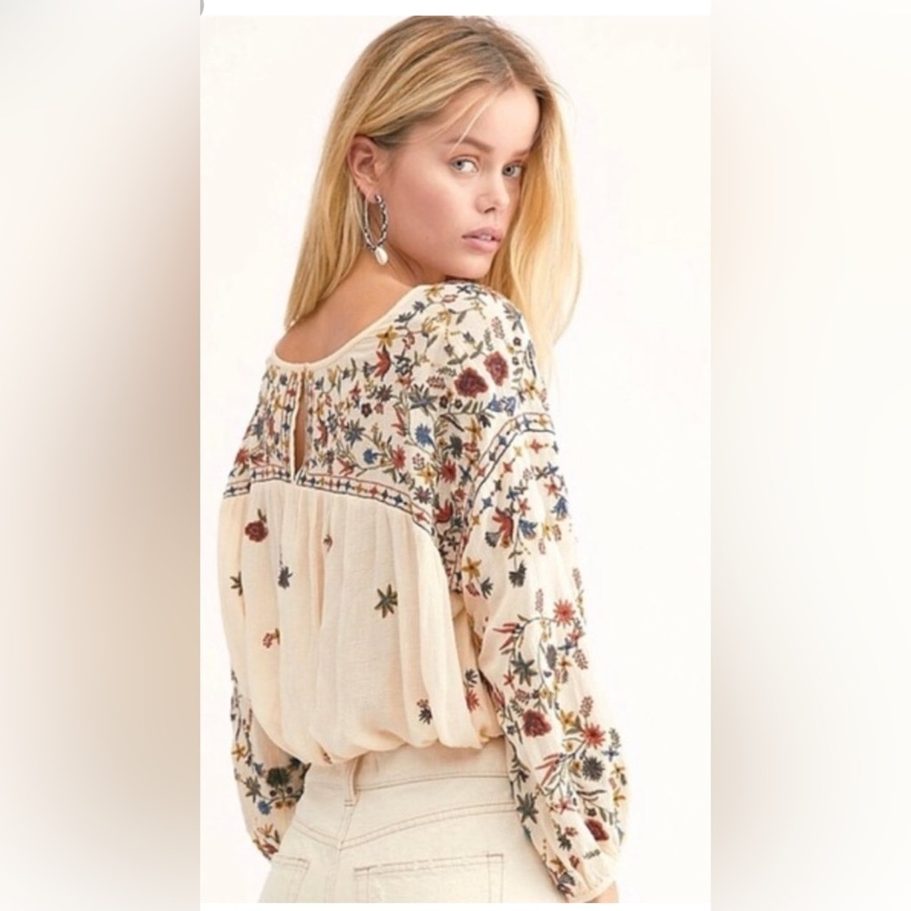 Free People Size XS Wild Flowers Blouse Embroidered Cream Long Sleeve Cropped - Picture 3 of 11
